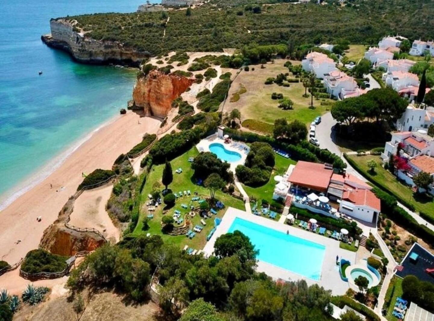 A Casa Da Porta Azul Hotel Porches  Eksteriør billede